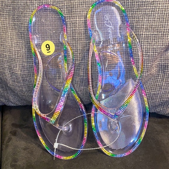 NWT Forever Clear Rainbow Rhinestone Jelly Thong Flip Flop Various Sizes - Picture 1 of 7